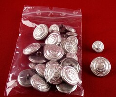 Kádár kori Magyar katonai, rendőr egyenruha gombok. 2x15 db. ezüst színű.