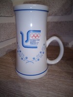 Hollóházi porcelán Postagalamb Olimpia korsó. 14 cm. Hibátlan. Jelzett.