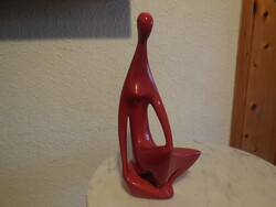 Zsolnay piros ökörvér mázas  , Török J.  figura , pajzsos