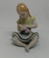 Drasche porcelán babázó kislány!