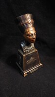 Nefertiti szobor