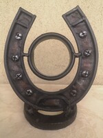 2 régi patkóból készült fém dísztárgy