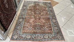 3872 Kasmíri hernyóselyem Isfahan kézi perzsa szőnyeg 123X190CM INGYEN FUTÁR
