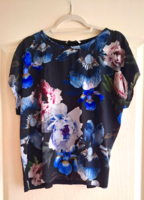 KÜLÖNLEGES BLÚZ L-XL MÉRET