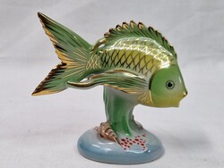 Drasche kézi festésű kagylós talapzaton álló porcelán hal figura hibátlan állapotban 9,5 cm magas