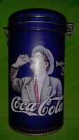 Retro fém lemez antik reklámos COCA COLA henger alakú csatos aromatartós díszdoboza képek szerint