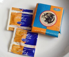 Retró csehszlovák gumióvszer eredeti csomagolás 2 darab bontatlan gyári Primeros Tiger 80-as év