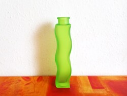 Retro IKEA hullámos oldalú matt üveg váza, zöld színű vastag falú Skamt váza
