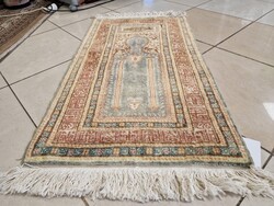 Álomszép 95x117 eredeti kézi selyem kayseri perzsa szőnyeg. BFZ839