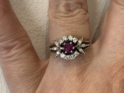 0.35ct gyémántokkal rubinnal arany gyűrű