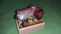 Az 1960 -s évek vége CORGI TOYS angol fém Massey Ferguson traktor fém kisautó - a képek szerint