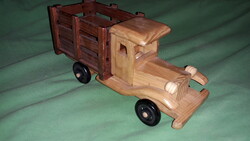 Retro lakkozott FA nagyobbacska FORD teherautó nagyon szép állapotban 20 x 10 cm a képek szerint