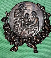 Régi RÉZ keresztény zarándok emlék SZENT CSALÁD kicsi állványos domborműves plaket 6cm képek szerint