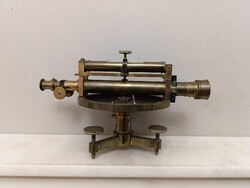 Antik teodolit földmérő eszköz szintező theodolite szerszám geodéta műszer doboza nélkül 710 2069