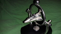 Retro USA - NASA -Space Shuttle - PERPETUUM MOBILE űrhajós asztali ÖRÖKMOZGÓ 14 cm a képek szerint