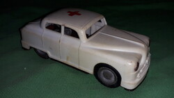 Régi Lemezárugyári ELZETT művek LENDÜLET bakelit kasznis mentő játékautó a képek szerint