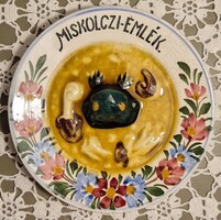 Hollóházi "Miskolczi - emlék." békás, riolit porcelán falitányér