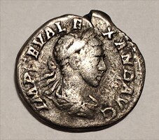 Alexander Severus ezüst denár – gyermekportré – VF állapot