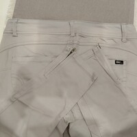 Női farmer ONLY(Blue Behavieur márkájú minőségi 40-es-XS-28/32 méretű használt jó állapotú