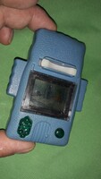 Retro kézi quartz , kvarc ügyességi játék nem tesztelt 9 x 5,5 cm a képek szerint
