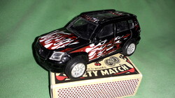Nagyon szép minőségi fém CHRYSLER Jeep Grand Cherokee hátrahúzós játék kisautó 1:43 a képek szerint