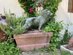 Nagyméretű Kerti Bronz Oroszlán Szobor