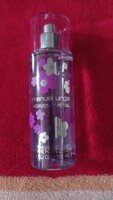 125  ml Emanuel Ungaro parfümös spray virágos női illatszer