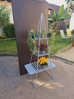 Nehéz, masszív vas virágtartó, polc, állvány