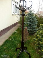 KURIÓZUM! Eredeti antik osztrák, alul jelzett, "P1" típusú, 200 cm magas Thonet fogas