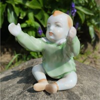 Zsolnay porcelán kisfiú