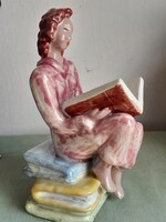 H.Rahmer Mária  kerámia figurája hibátlan szép állapot