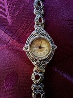 Antik, régi ezüst 925, quartz női karóra,ezüst ékszeróra, markazit kövekkel,működik,pontosan jár!