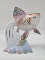 Hollóházi kézi festésű szépen aranyozott porcelán hal figura hibátlan állapotban 9,5 cm. magas