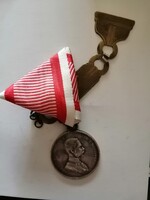 Kis ezüst Ferenc József Vitézségi Érem Kitüntetés Der Tapferkeit,tiszti lánccal.Jelzett!