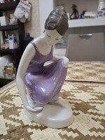 Hollóházi Porcelán Lila Ruhás Nő.Kézzel Festett.