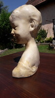 Huszár Adolf? -  Szép, élethű nevető fiú mellszobor