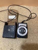 Régi fénymérő tokkal. 6006