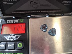 11.7 ct eredeti  svajci hőkezelt topáz pár