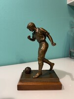 Extra focista bronz szobor