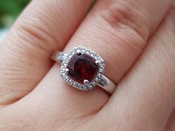 925 ös ezüst gyűrű Mozambik gránát drágakővel 7es meret