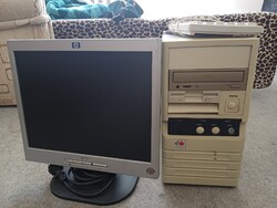 Pentium Il. Retro pc win 98.számítógép monitor