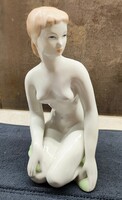 Vintage aquincumi porcelán remekmű: "Térdeplő nagy női akt"