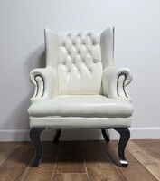 Chesterfield exluzív füles hófehér bőr fotel B213