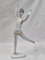 Hollóházi nagyméretű kézzel festett porcelán tornász lány figura hibátlan állapotban 26,5 cm. magas