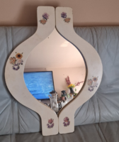 Retro wall mirror