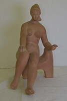 Marosán László: Ülő akt kerámia szobor A273