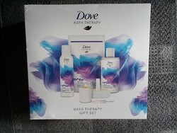Dove bath therapy gift set