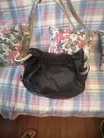 Szebbnél szebbek molett nálam mutatós nagyméretű utazó táska vagy strandtaska 50x35x16
