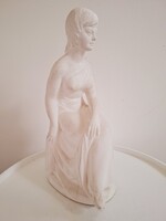 Kelemen Kristóf (1922-2001) Ülő Női Alak Biszkvit Porcelán Szobor