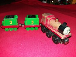 Retro eredeti ERTL mágneses fa THOMAS mozdony + 2 db szénkocsival a képek szerint 23